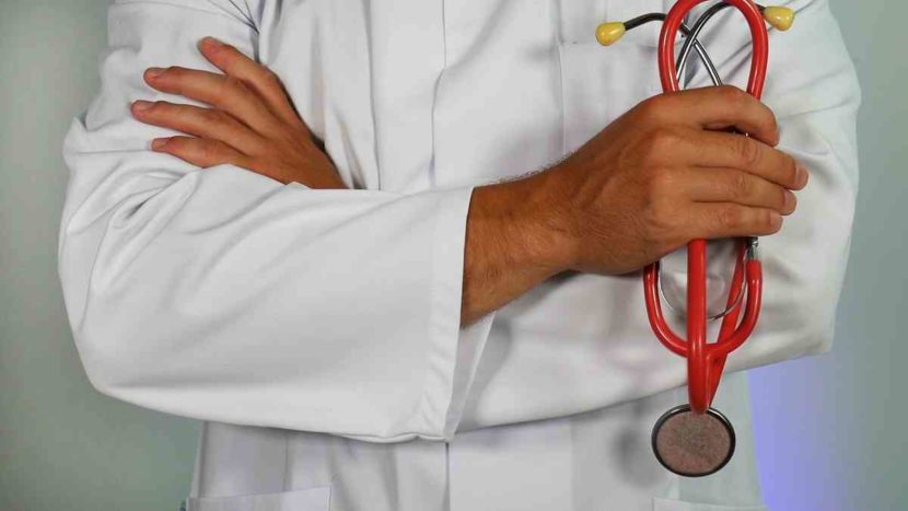 doctor especialista en piojos y liendres